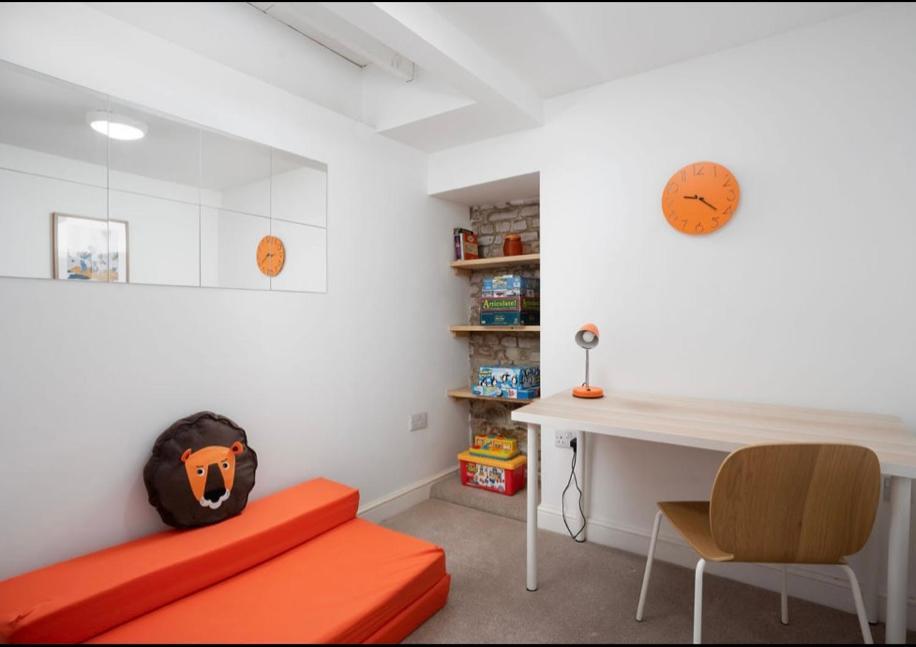 The Old Ice Cream Parlour Apartment